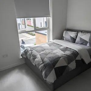 New House, Private In A Peaceful Neighborhood Dublín